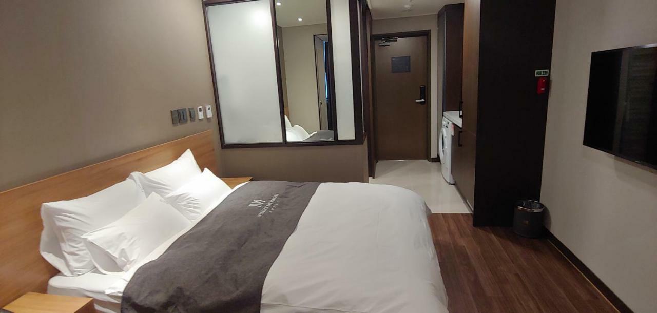 Western Bay Marina Hotel พย็องแท็ก ภายนอก รูปภาพ