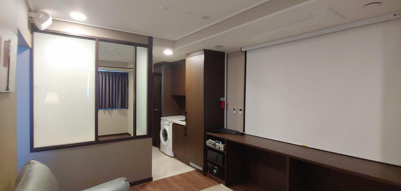 Western Bay Marina Hotel พย็องแท็ก ภายนอก รูปภาพ